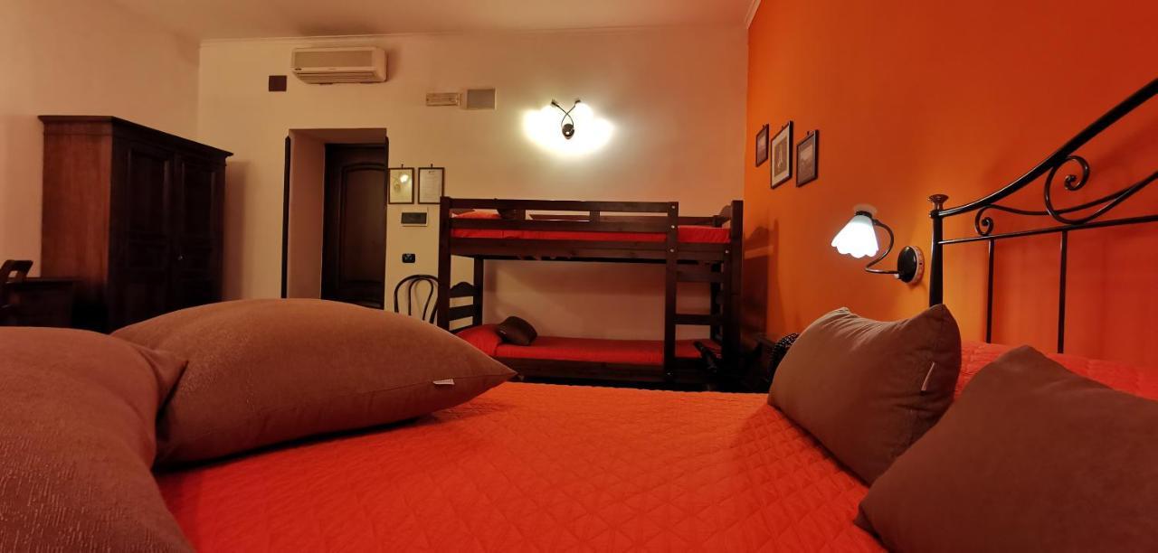 Hotel Neapolis מראה חיצוני תמונה