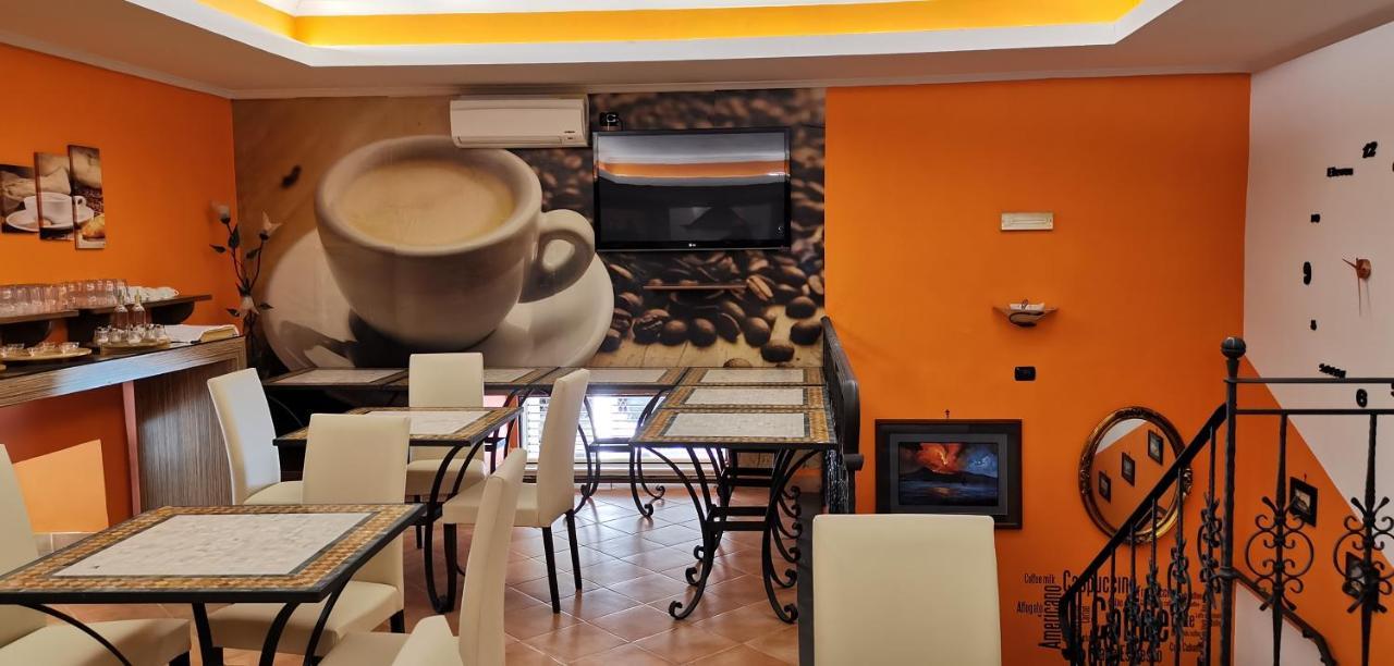 Hotel Neapolis מראה חיצוני תמונה