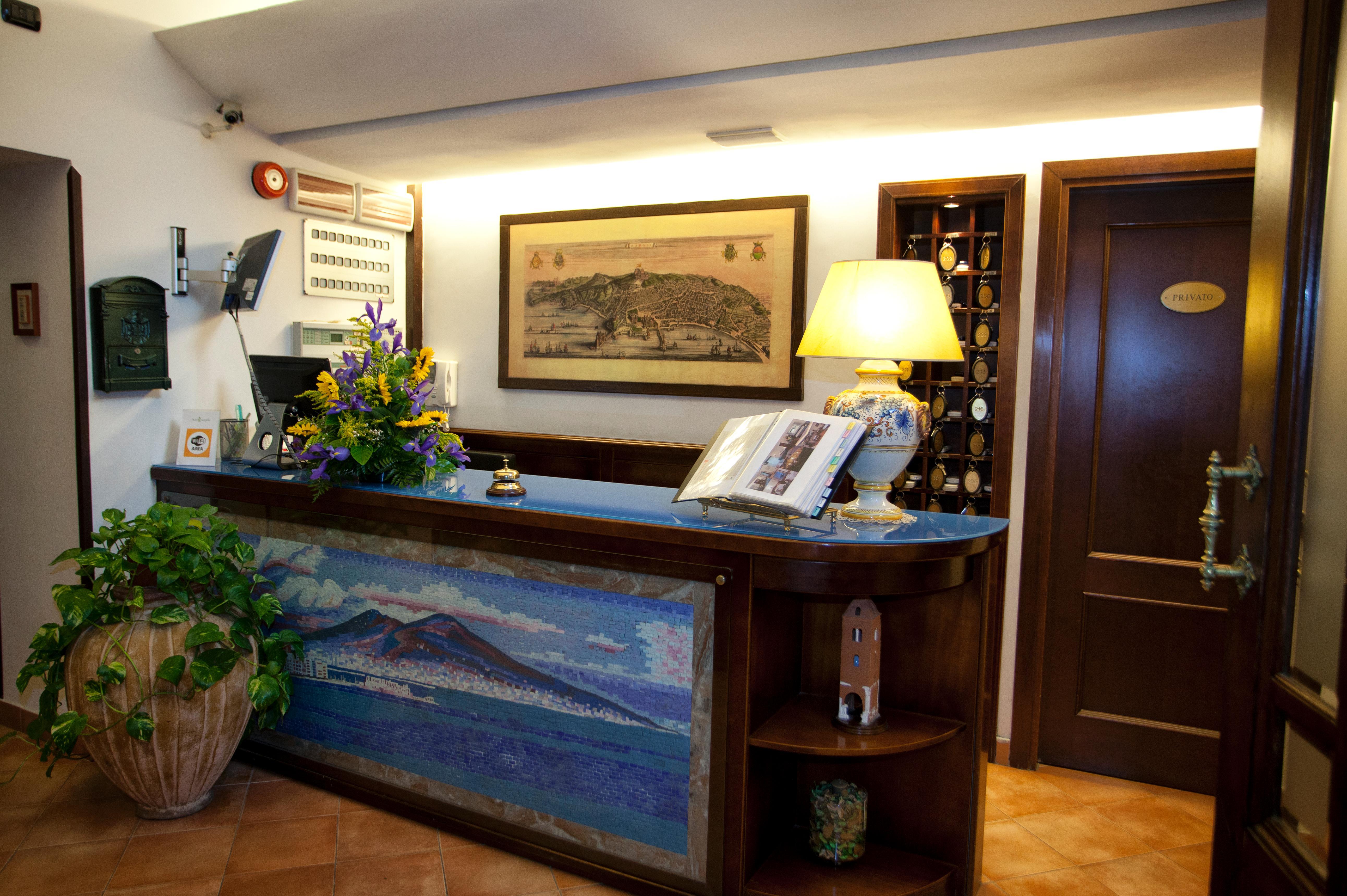 Hotel Neapolis מראה חיצוני תמונה