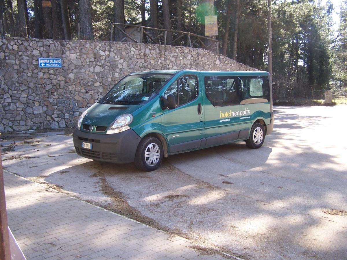Hotel Neapolis מראה חיצוני תמונה